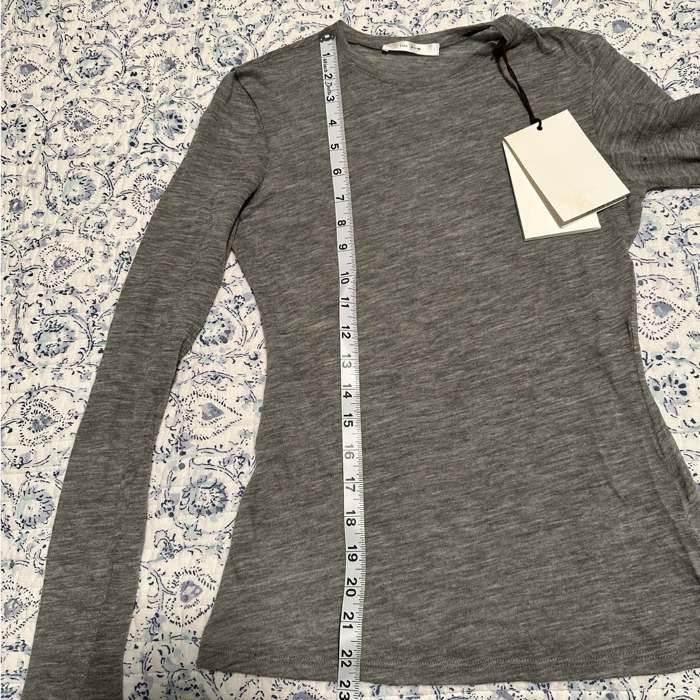 The Row Iverness Top in Cashmere in Grey Melange Women’s XS 🩶 - Picture 13 of 16